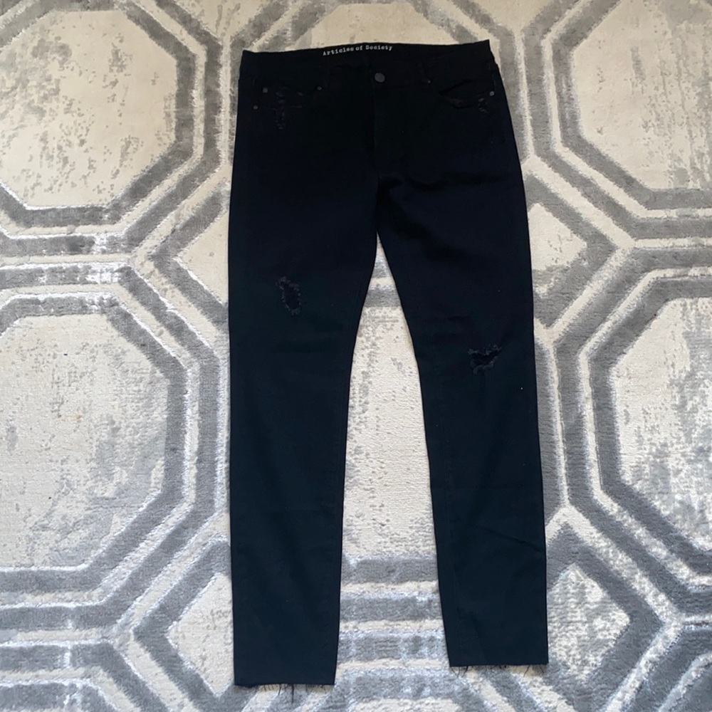 Distressed Black Skinny Jeans